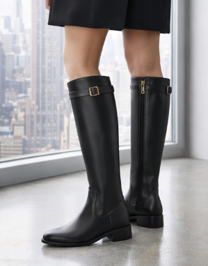 Elegant Equestrian Knee-High Boots